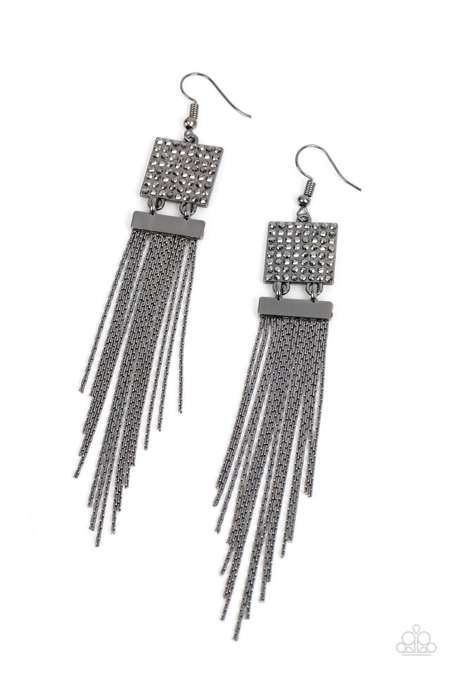 Dramatically Deco - Black - Paparazzi Earring Image