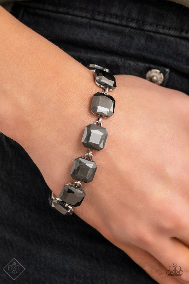 Mind-Blowing Bling - Silver - Paparazzi Bracelet Image