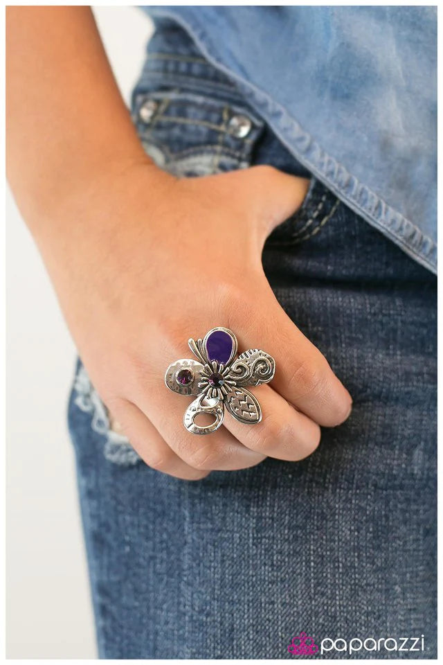 Paparazzi Ring ~ Let It Fly - Purple