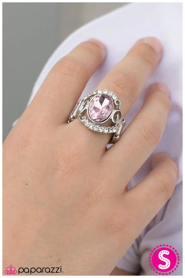 Anillo Paparazzi ~ Strike It Rich - Rosa