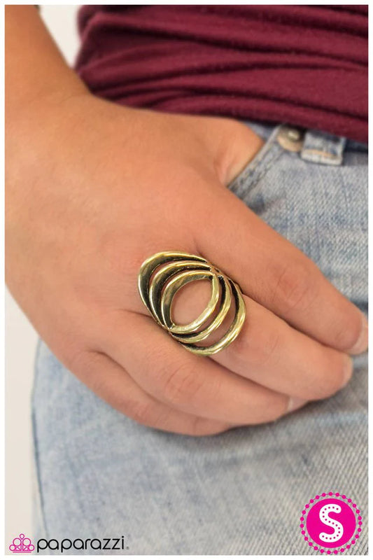 Paparazzi Ring ~ Out of This Ozone - Brass