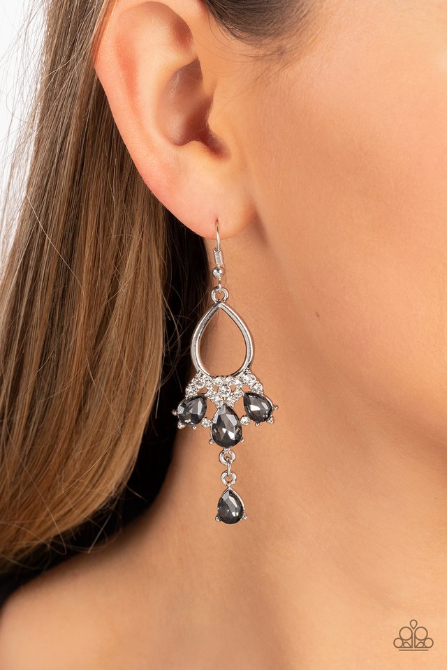 Coming in Clutch - Silver - Paparazzi Earring Image