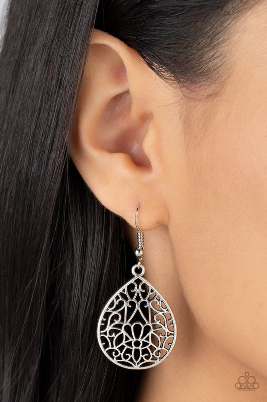 Valley Estate - Silver - Paparazzi Earring Image