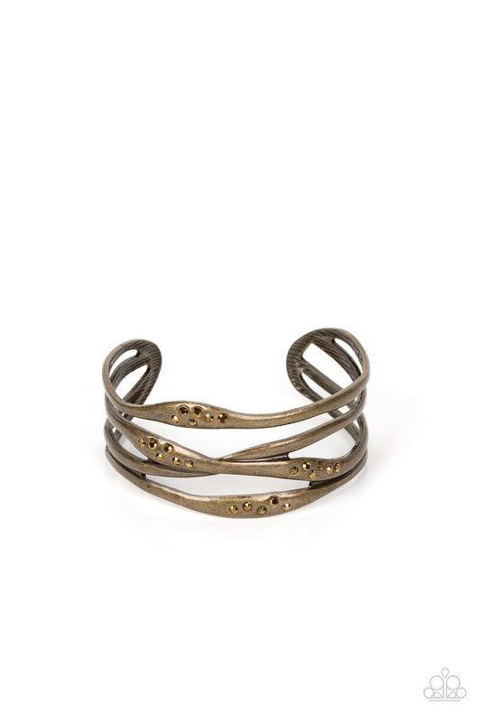 Line It Up - Brass - Paparazzi Bracelet Image