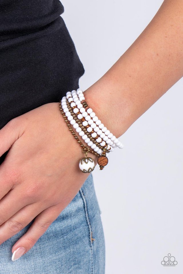 Epic Escapade - White - Paparazzi Bracelet Image