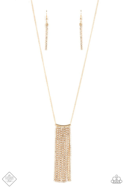 Stellar Crescendo - Gold - Paparazzi Necklace Image