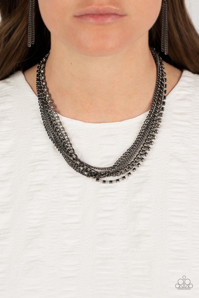 Free to CHAINge My Mind - Black - Paparazzi Necklace Image