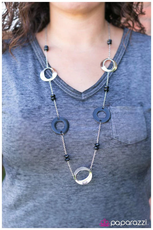 Paparazzi Necklace ~ O Really? - Black