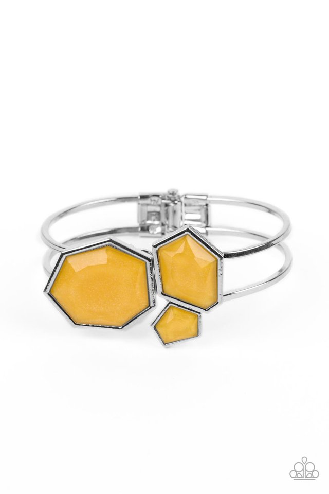 Tourist TRAPEZOID - Yellow - Paparazzi Bracelet Image