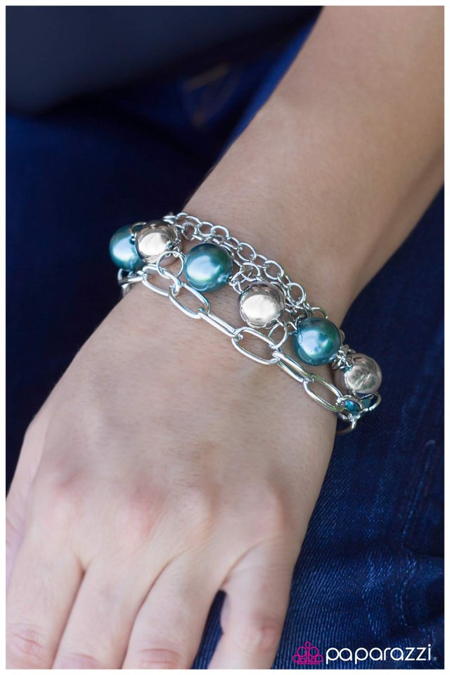 Pulsera Paparazzi ~ El lado derecho de las vías - Azul
