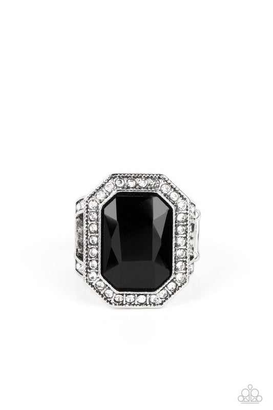 A Royal Welcome - Black - Paparazzi Ring Image
