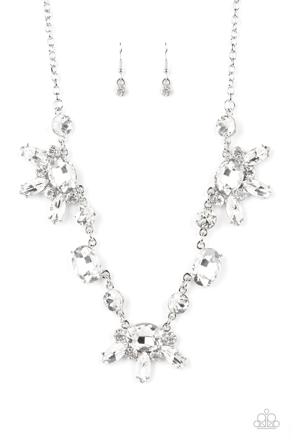 Collar Paparazzi ~ GLOW-trotting Twinkle - Blanco