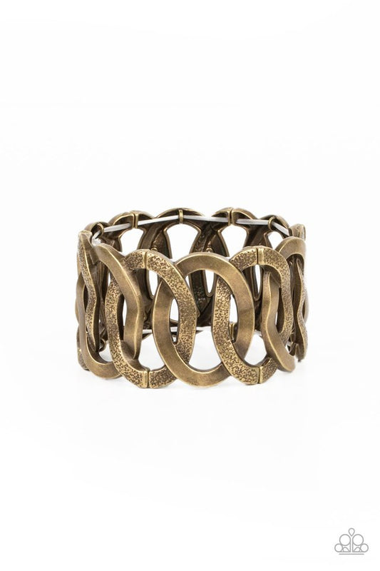 ​Industrial Indulgence - Brass - Paparazzi Bracelet Image