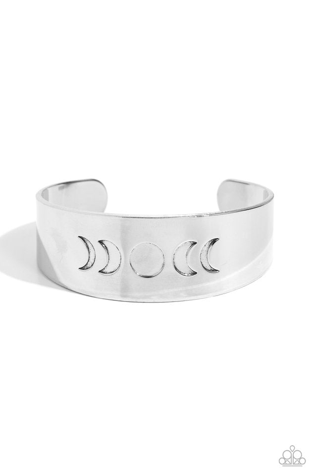 Lunar Effect - Silver - Paparazzi Bracelet Image