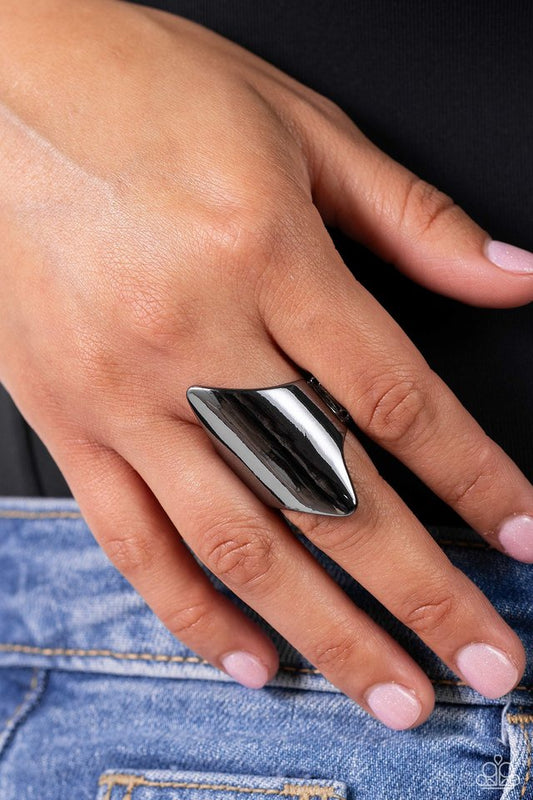 Pointed Palm Desert - Black - Paparazzi Ring Image