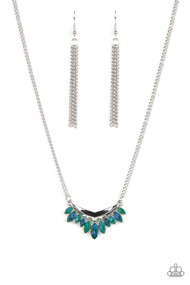 Flash of Fringe - Green - Paparazzi Necklace Image