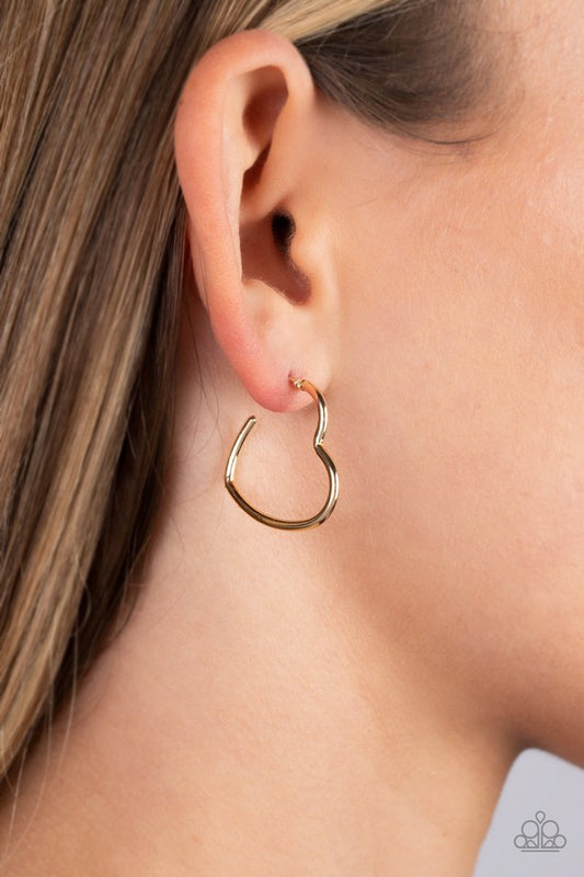 Burnished Beau - Gold - Paparazzi Earring Image