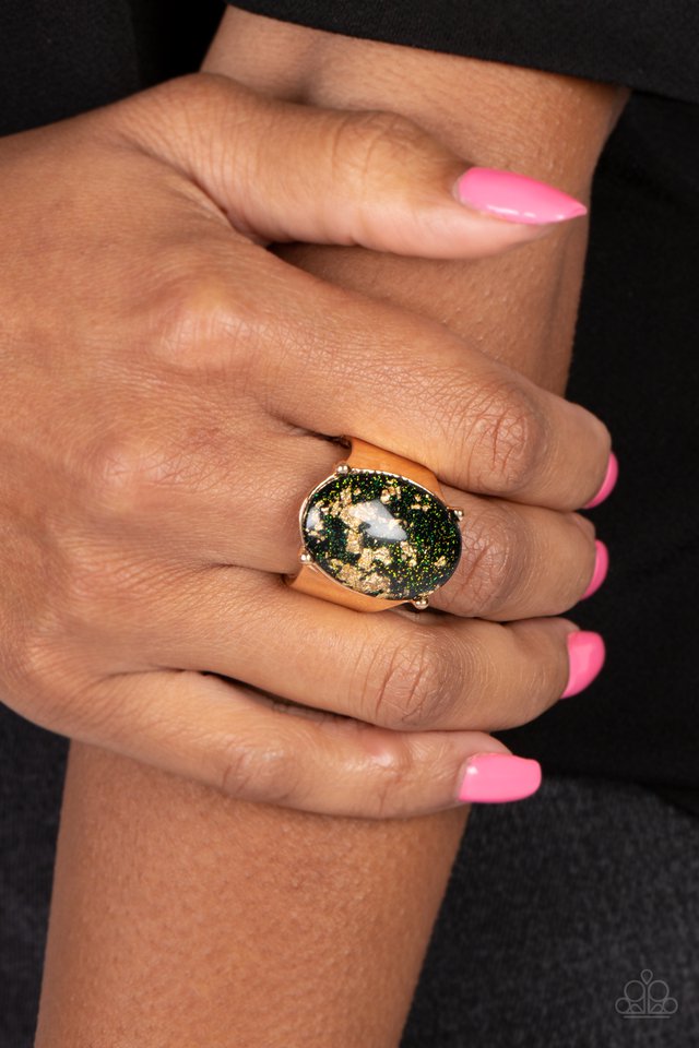 Gold Leaf Glam - Black - Paparazzi Ring Image