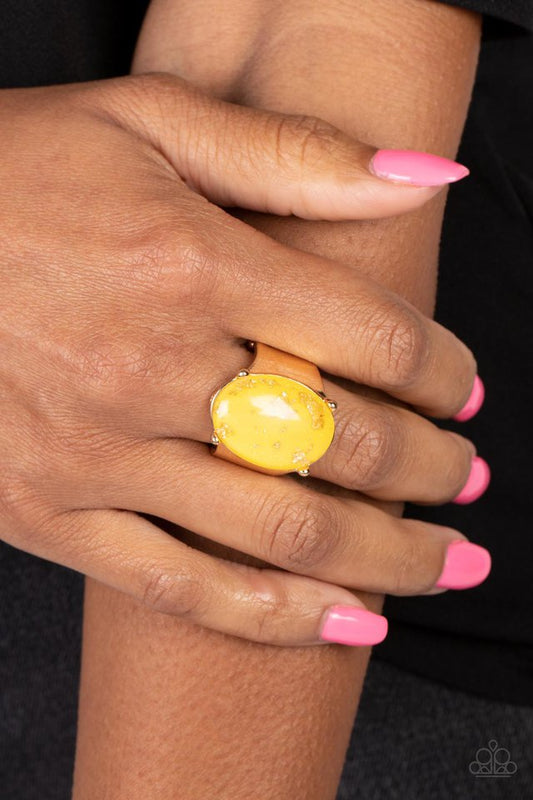 Gold Leaf Glam - Yellow - Paparazzi Ring Image