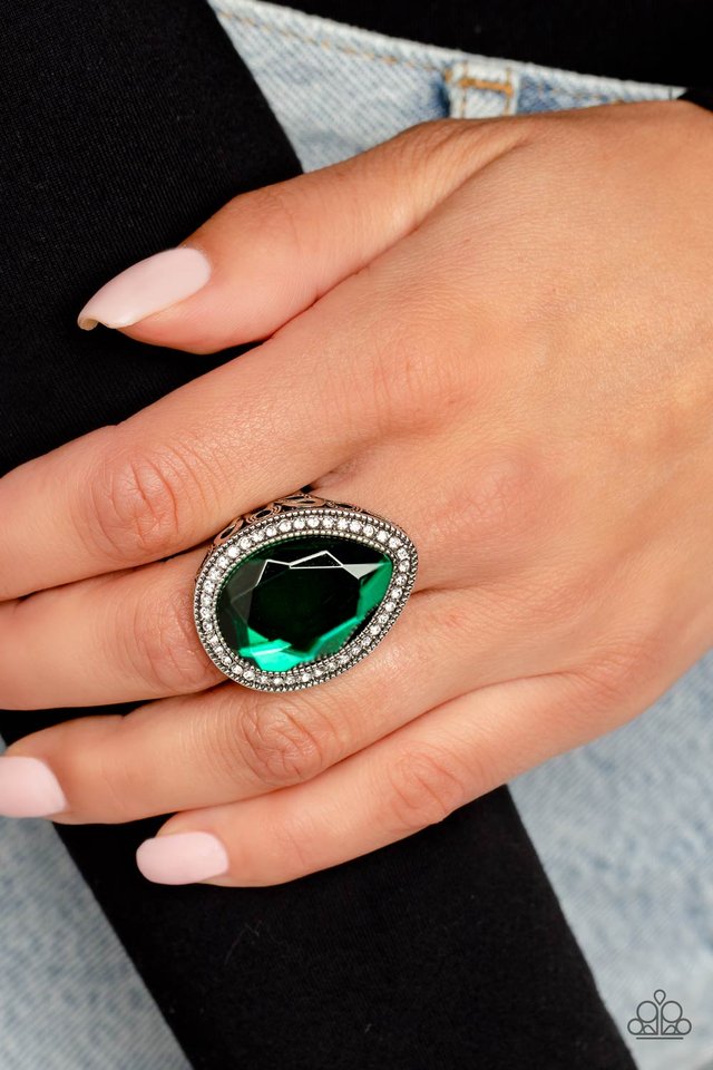Illuminated Icon - Green - Paparazzi Ring Image