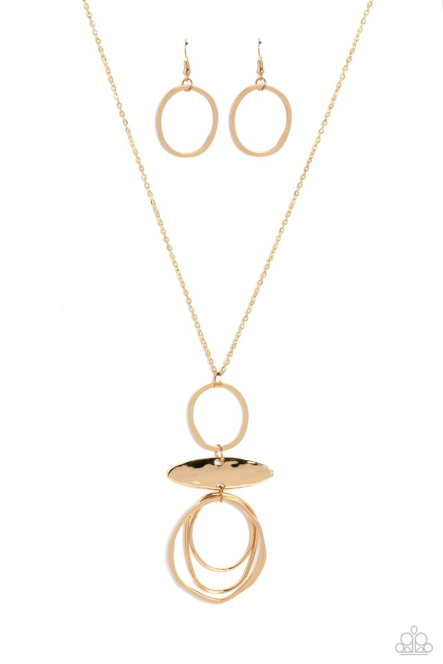 Oblong Obligato - Gold - Paparazzi Necklace Image