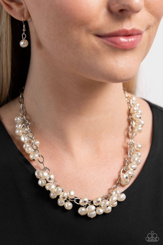 Pearl Parlor - White - Paparazzi Necklace Image