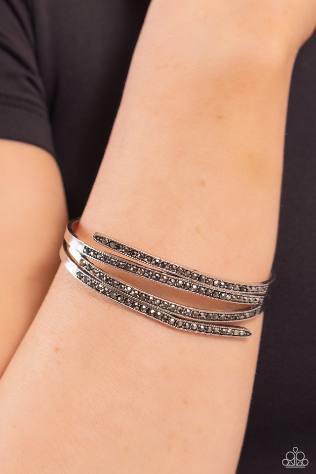 CURVED Lines - Silver - Paparazzi Bracelet Image