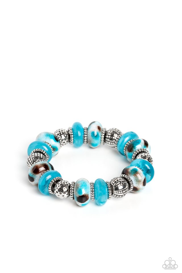 Warped Wayfarer- Blue - Paparazzi Bracelet Image