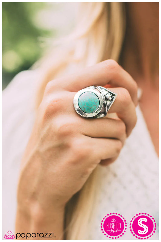 Paparazzi Ring ~ Whats Your Point?  - Blue