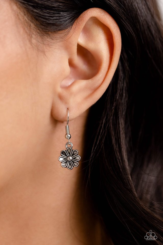 Casablanca Chic - Orange - Paparazzi Necklace Image