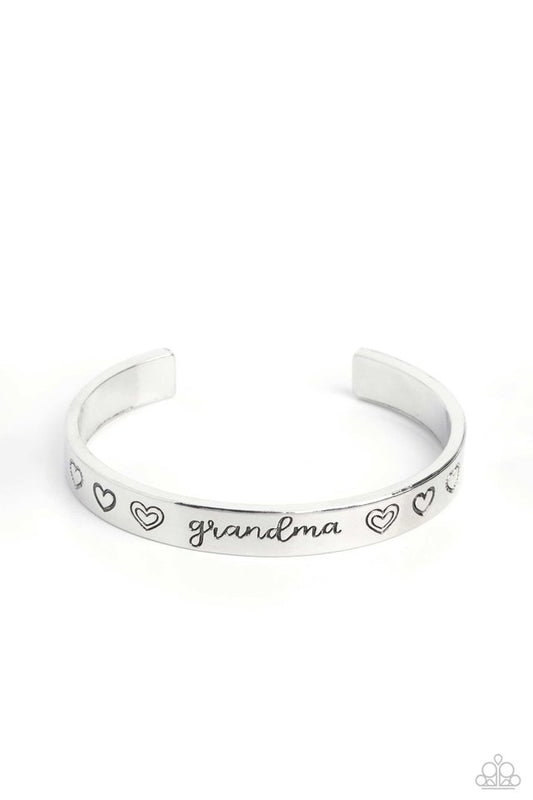 A Grandmothers Love - Silver - Paparazzi Bracelet Image