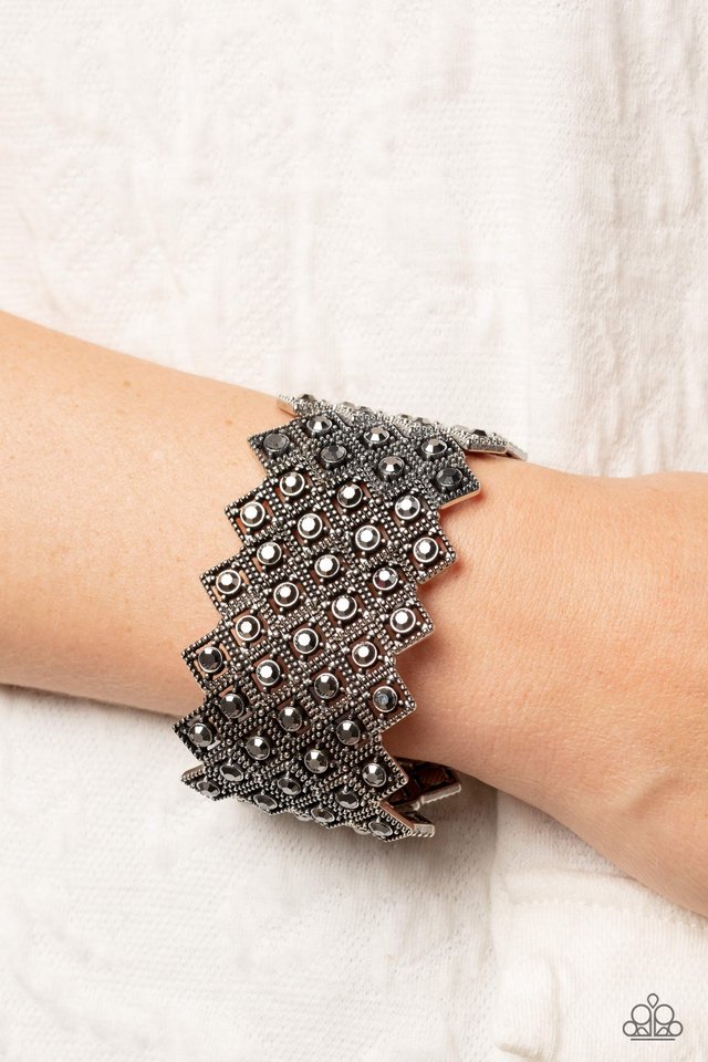 DECO in the Rough - Silver - Paparazzi Bracelet Image