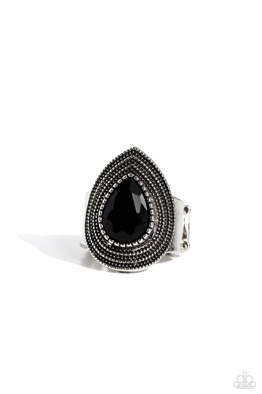 Dandy Highwayman - Black - Paparazzi Ring Image