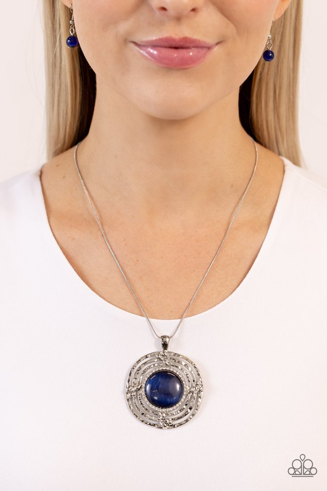 Maze STUNNER - Blue - Paparazzi Necklace Image