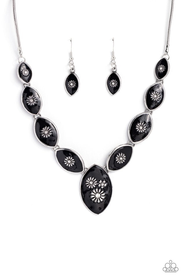 Paparazzi Necklace ~ Pressed Flowers - Black – Paparazzi Jewelry 