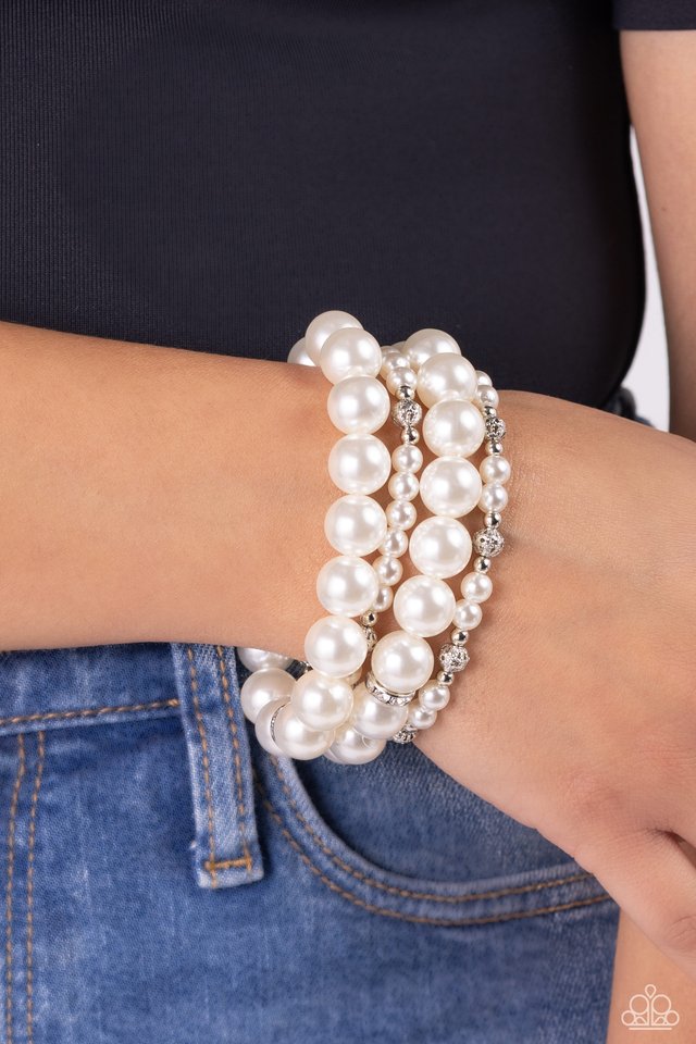 Vastly Vintage - White - Paparazzi Bracelet Image