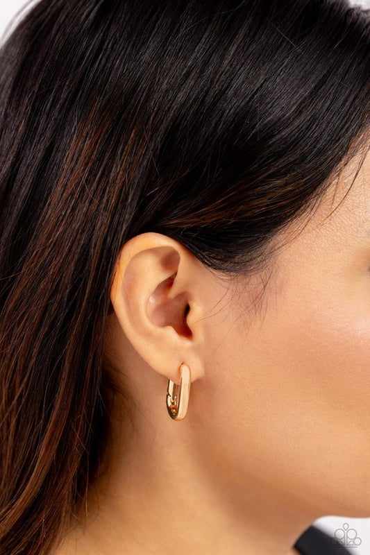 Candidate Curves - Gold - Paparazzi Earring Image