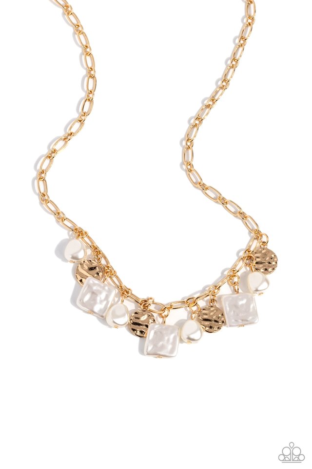 Sophisticated Squared - Gold - Paparazzi Necklace Image