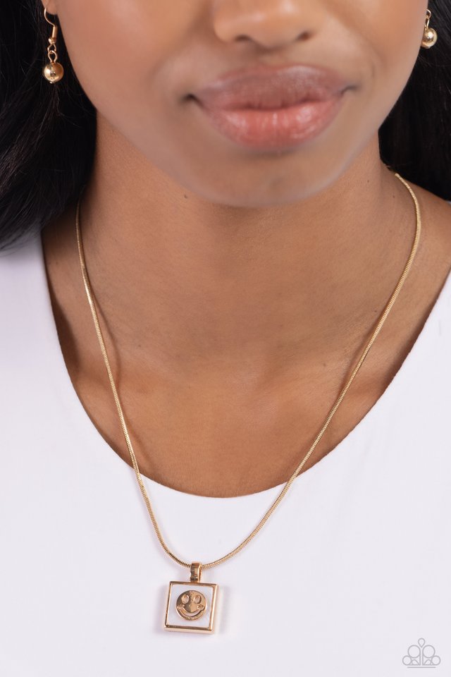 Smiley Season - Gold - Paparazzi Necklace Image