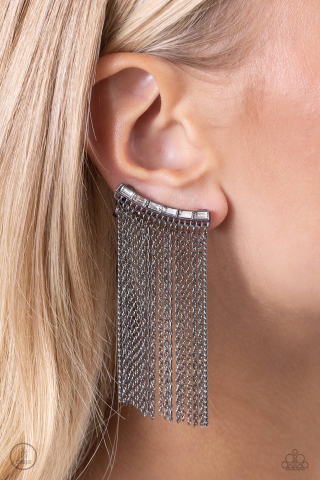 Feuding Fringe - Black - Paparazzi Earring Image