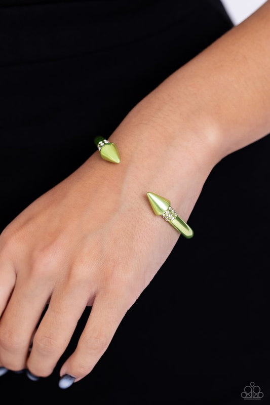 Punky Plot Twist - Green - Paparazzi Bracelet Image