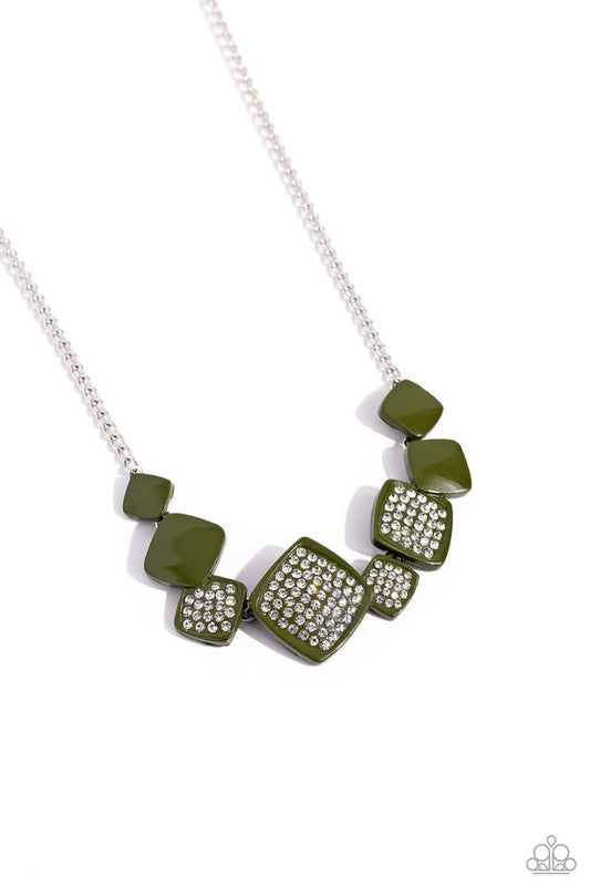 Twinkling Tables - Green - Paparazzi Necklace Image