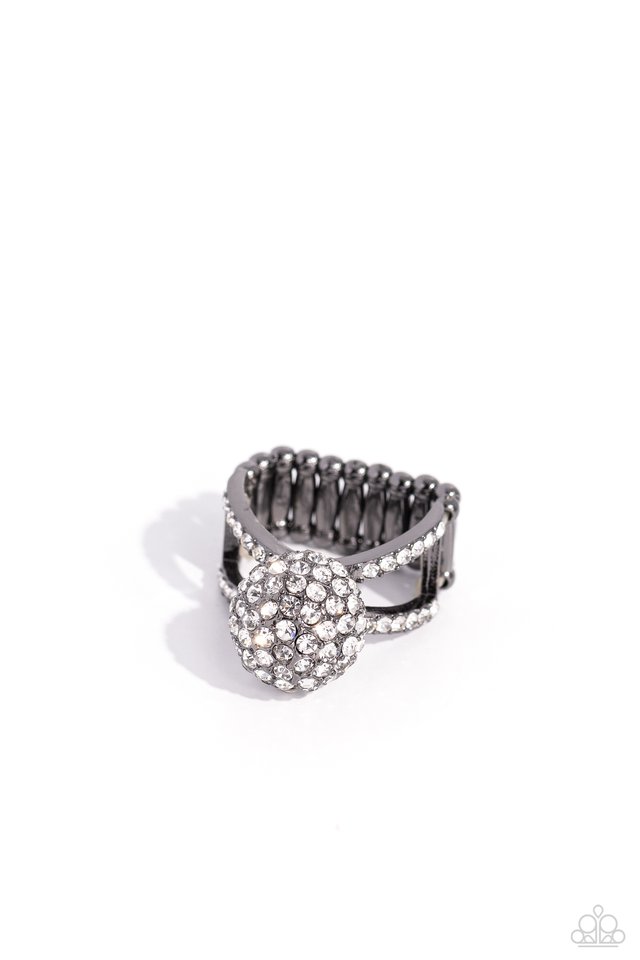 Polished Pageant - Black - Paparazzi Ring Image