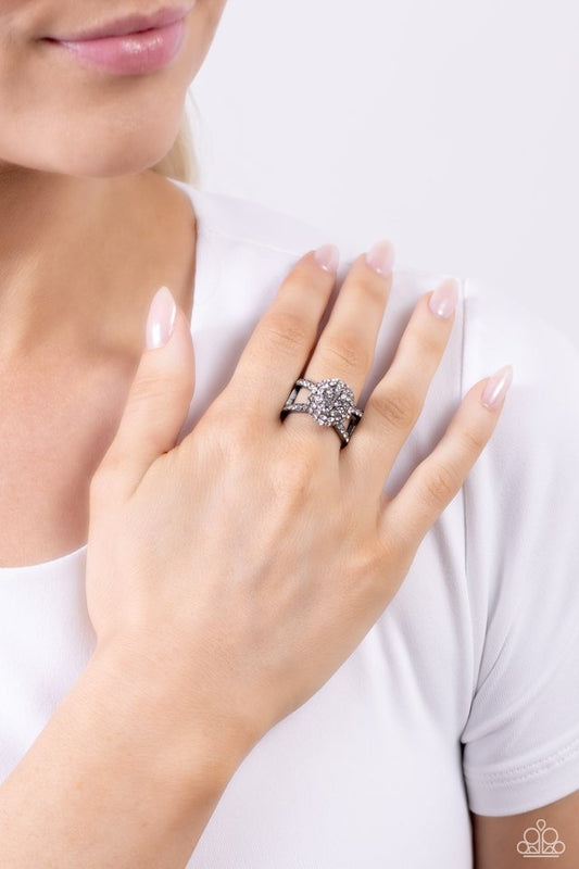 Polished Pageant - Black - Paparazzi Ring Image