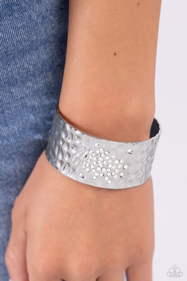 Speckled Sparkle - White - Paparazzi Bracelet Image