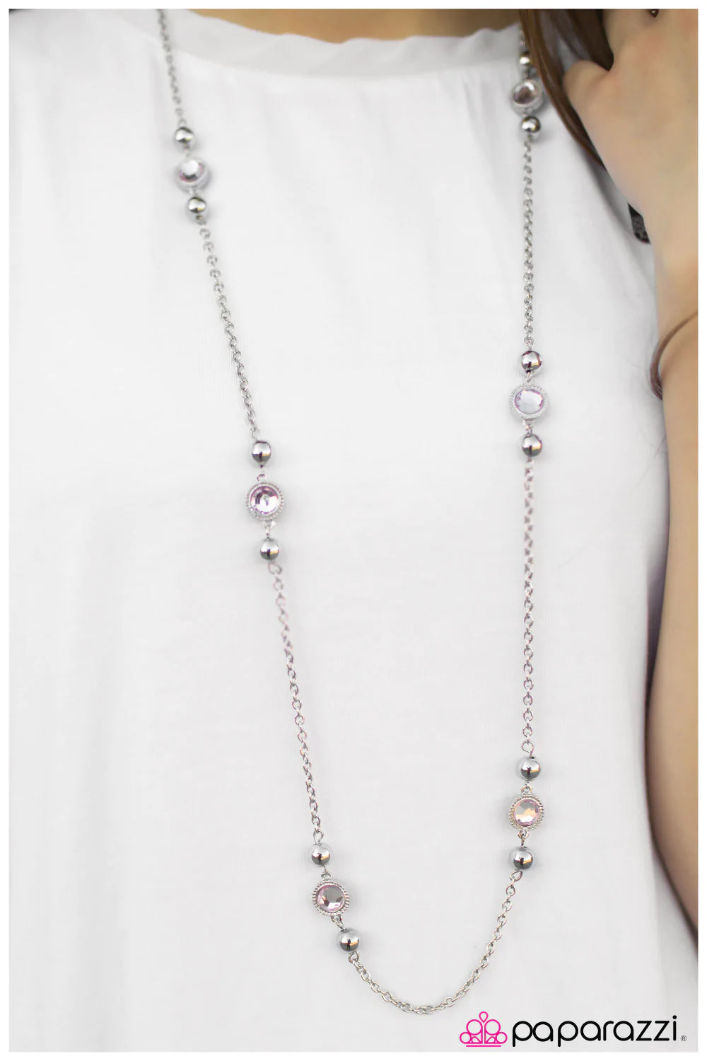 Collar Paparazzi ~ Belleza de Broadway - Rosa