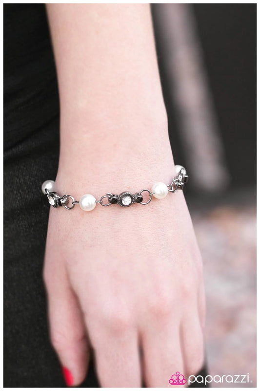 Pulsera Paparazzi ~ Paseo de la fama - Blanco