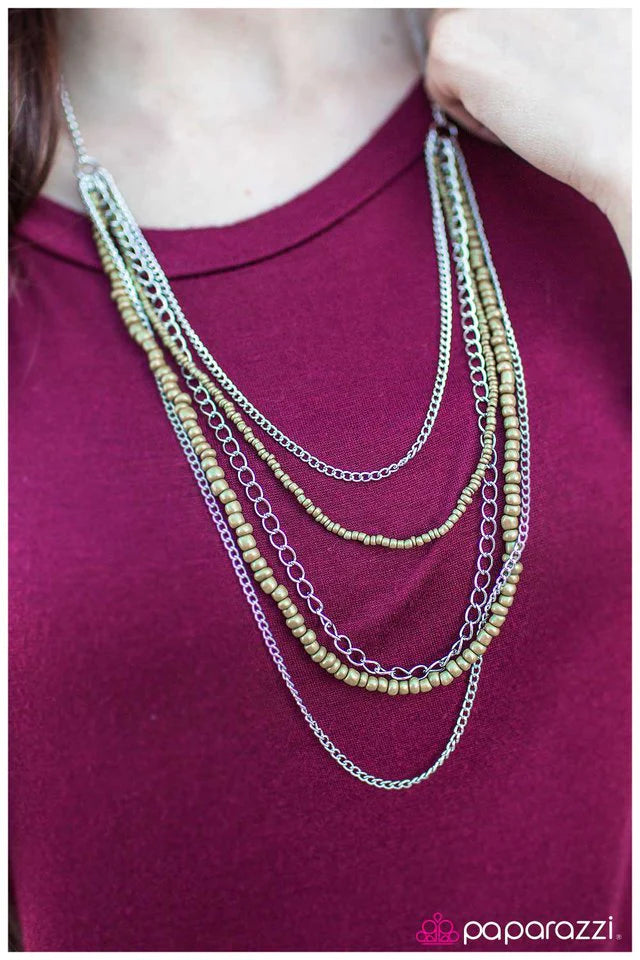 Collar Paparazzi ~ No Place Id Rather BEAD - Verde