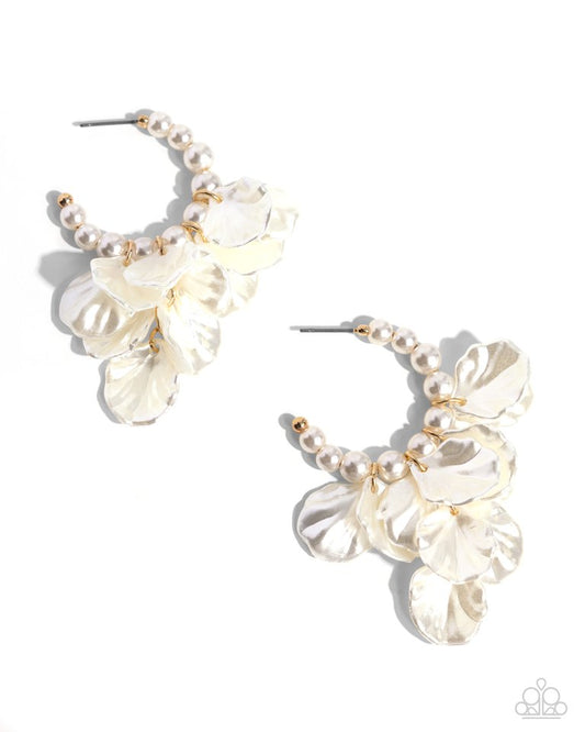 Frilly Feature - Gold - Paparazzi Earring Image
