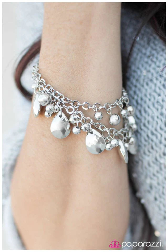 Paparazzi Bracelet ~ Like A Boss - Silver